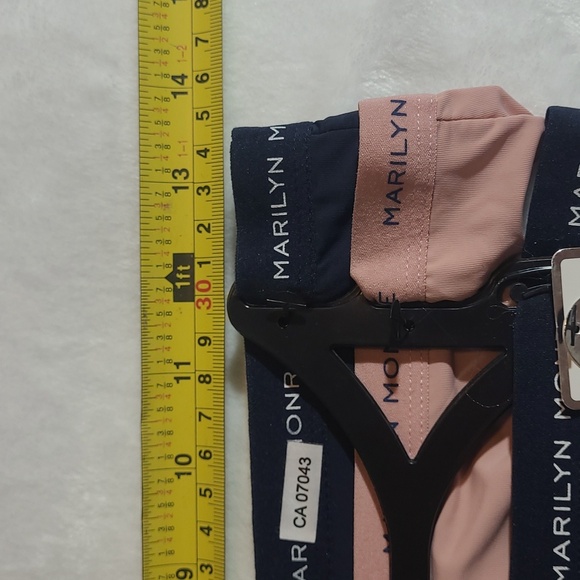 Marilyn Monroe Thong 3 Pack - Picture 3 of 3